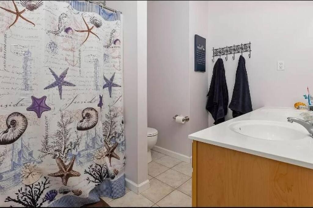 Family Friendly Block Ocean View 3 Bedroom 2 Ba, Near Crest And Convention Center