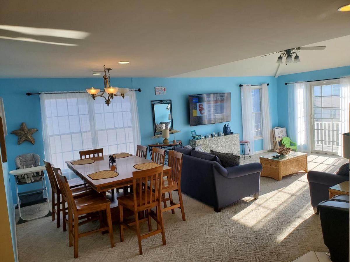 Family Friendly Block Ocean View 3 Bedroom 2 Ba, Near Crest And Convention Center